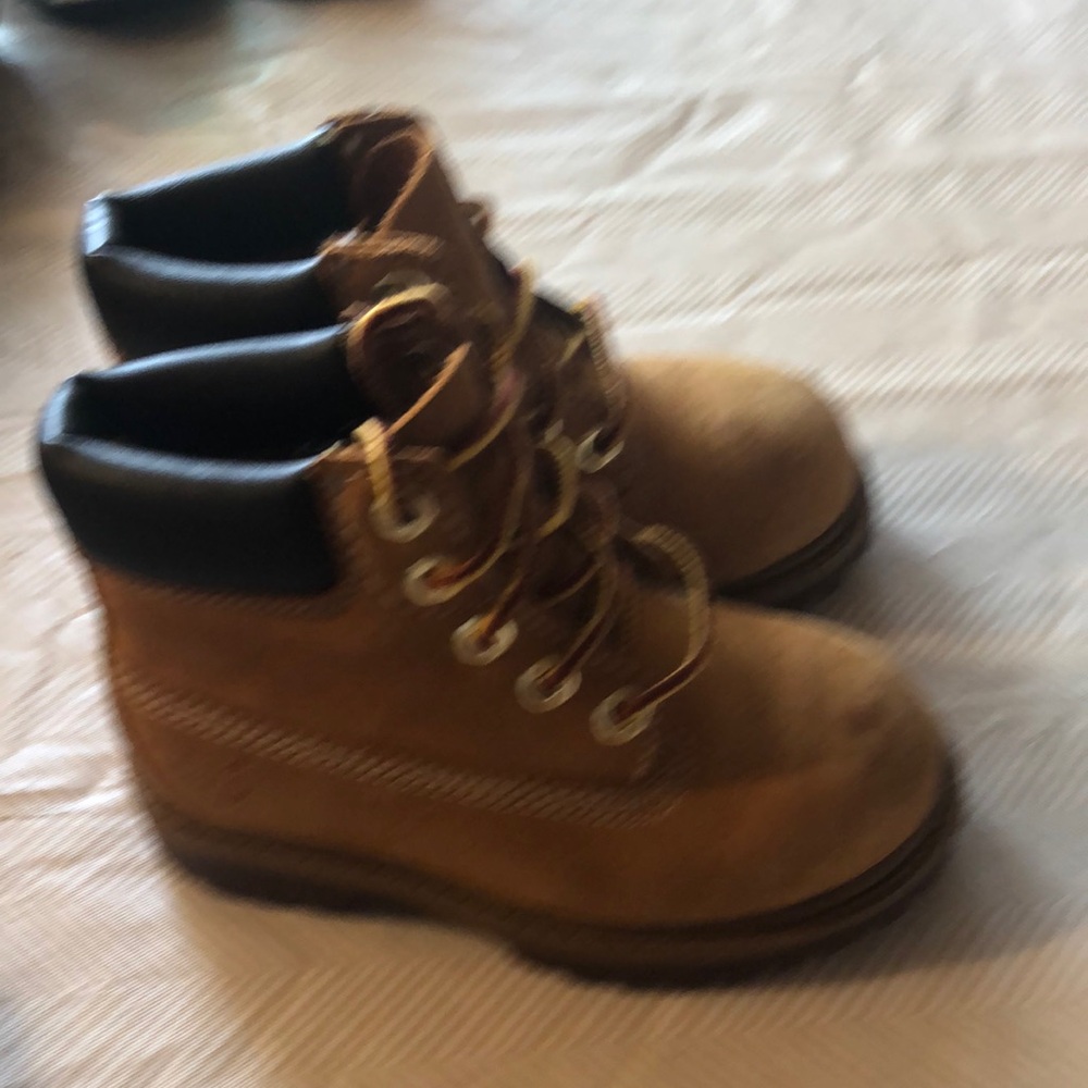 Timberlands toddler’s size 7